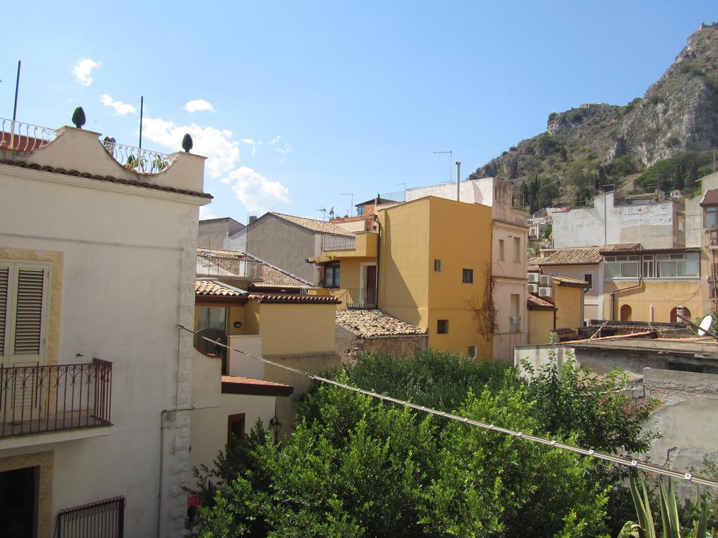 Comeinsicily - Al Teatro Taormina Exterior photo